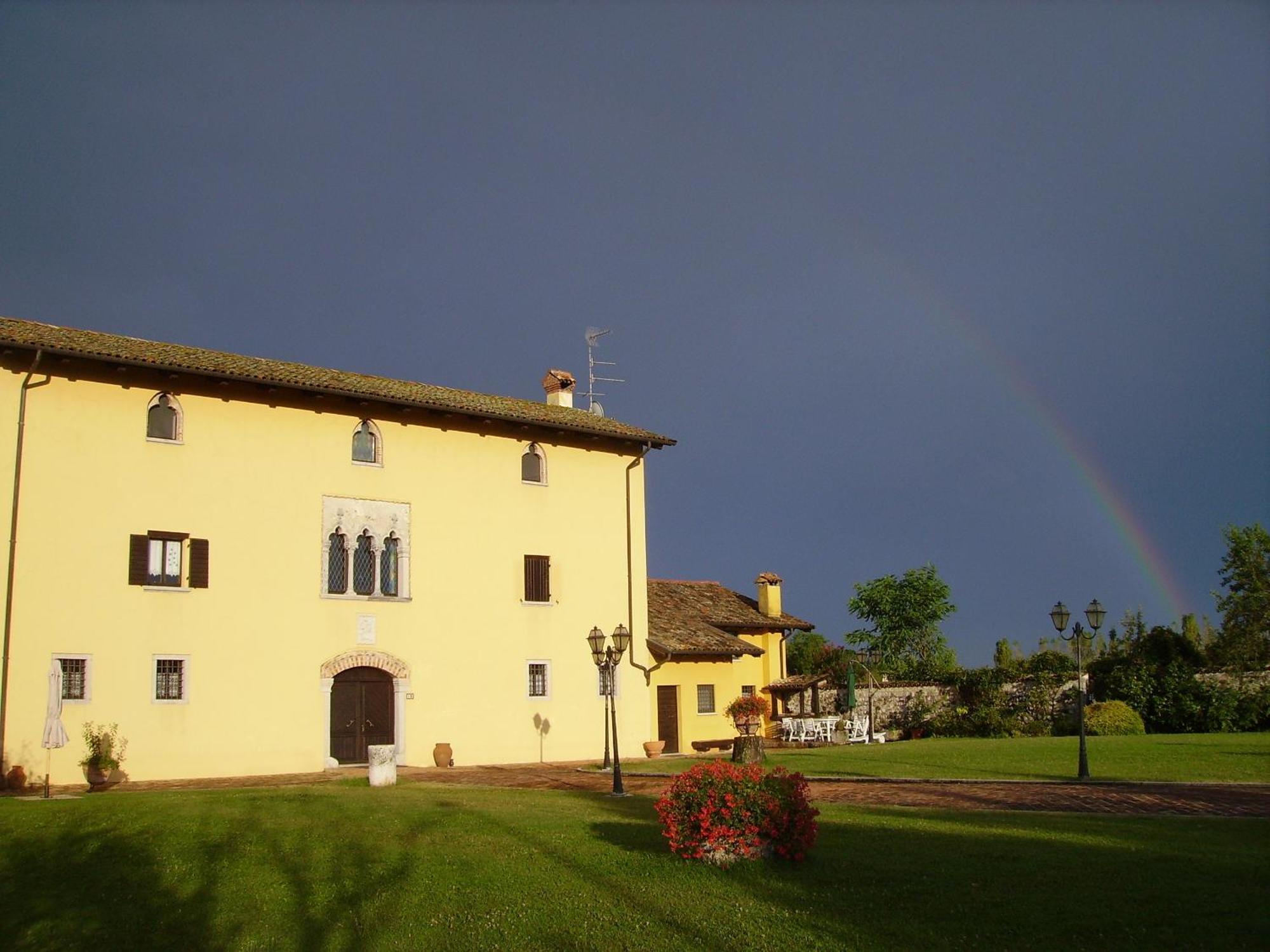 Agriturismo Domus Magna Povoletto ภายนอก รูปภาพ