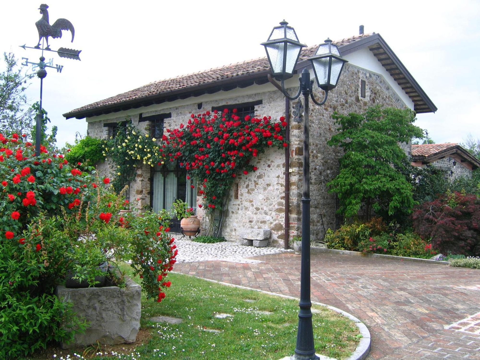Agriturismo Domus Magna Povoletto ภายนอก รูปภาพ